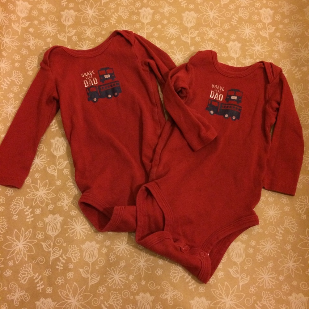 [carter’s] boy’s red bodysuit long sleeve